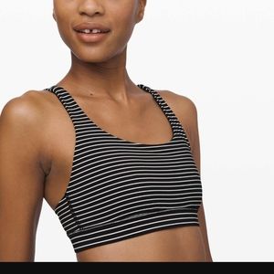 Lululemon black/white mod striped energy sports bra size 8